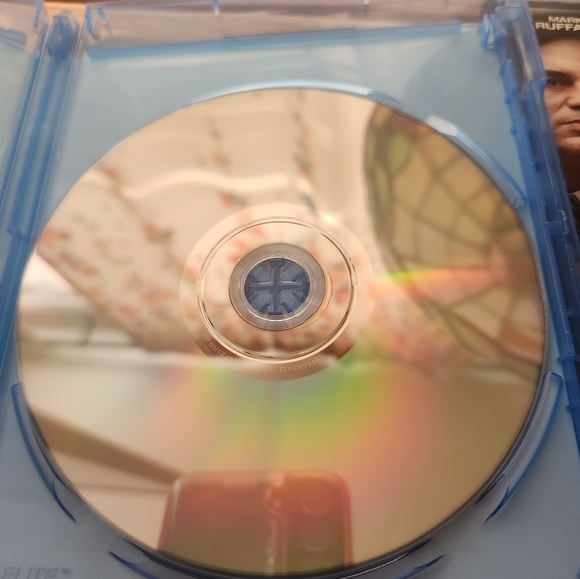 Dark Waters DVD - Picture 4 of 4